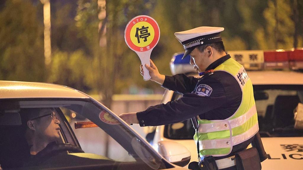 赵乐际同全国人大常委会会议列席代表座谈时强调 深入学习贯彻习近平法治思想 在法治