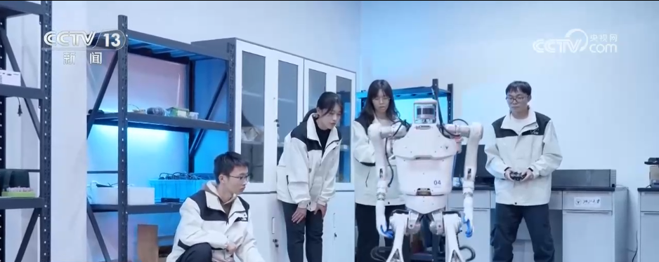 王毅会见俄罗斯联邦安全会议秘书绍伊古