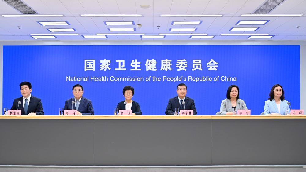 王毅会见恩特沙韦尼：深化金砖合作