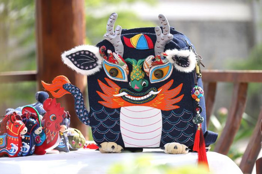 美伊在瑞士开始谈判 万斯：预计将取得更多进展